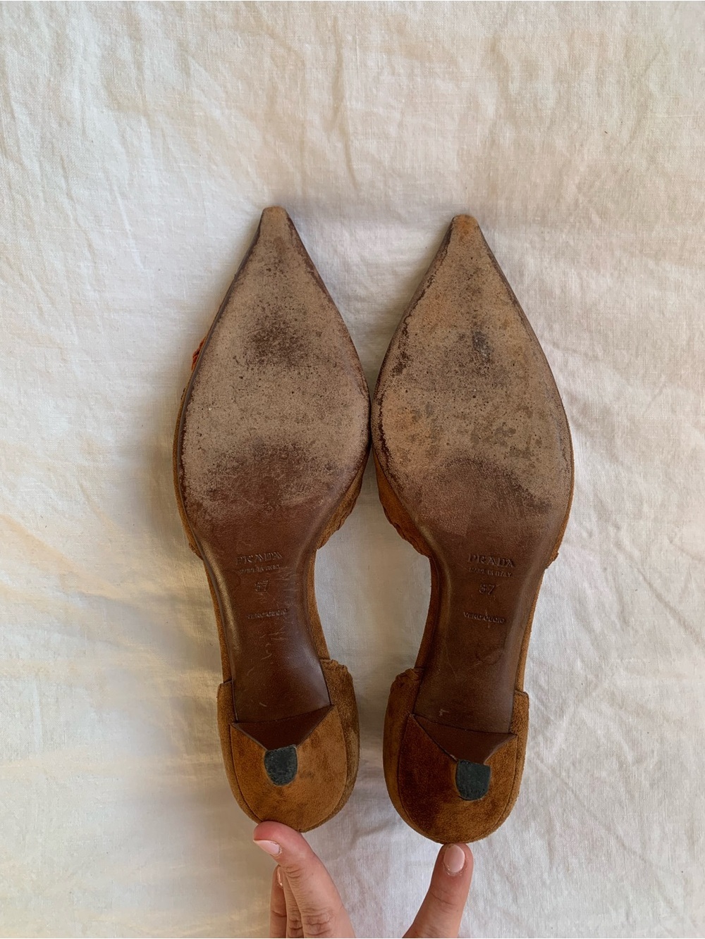 Vintage Prada Suede Rosette Flower Pointy Toe Kitten Heels Tan Brown - Picture 8 of 9